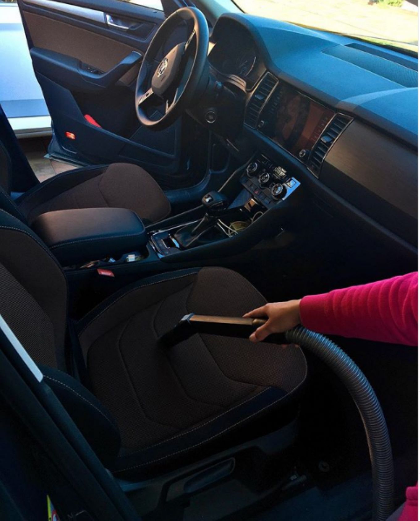 Čištění interierů automobilů